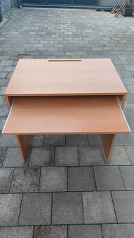Predám väčšie množstvo PC stolíkov
