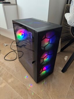 Predám pc AMD5/8500G / 32gb ram / SSD m2