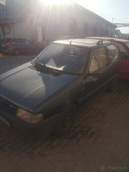 Fiat uno trojdverove zelena metaliza zdrave nehrdzave