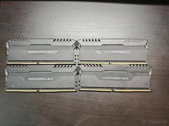 Corsair Vengeance LED 4x8GB = 32GB, 3200MHz, DDR4 - White LE
