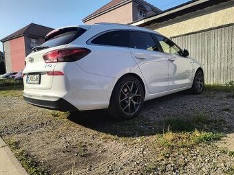Hyundai i30 cw 1.6CRDi 85kw