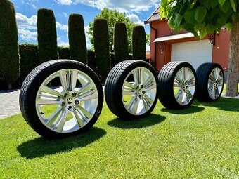 Komplet letnú sadu alu Škoda PICTORIS 225/40 R18.