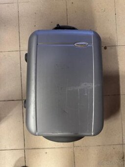 Pevný kufor Samsonite - ideálny ako príručná batožina