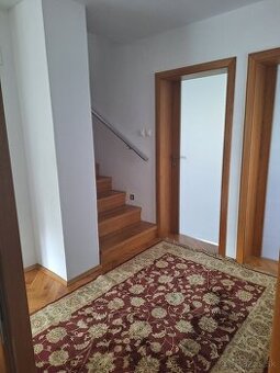 Na predaj: 2 viskózové koberce – elegantný vzor, výhodná cen