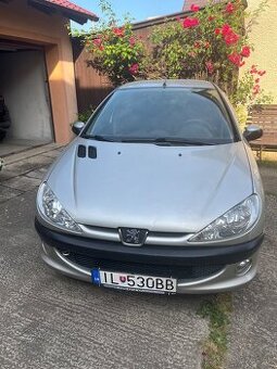 Osobné auto