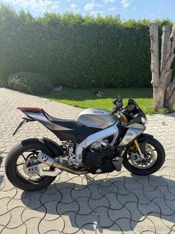 Aprilia Tuono 1100 V4 RR