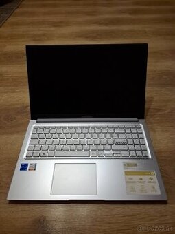 Predám noteboook Asus Vivobook X1504ZA