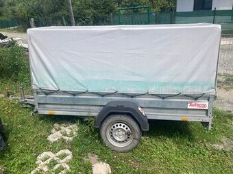 Prenajom vyklapacieho privesneho vozika-750kg s plachtou