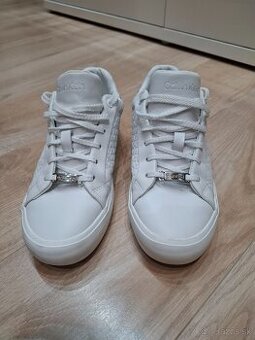 Biele calvin klein tenisky  38 dámske