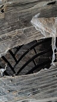 Pneumatiky 215/65R 16XL