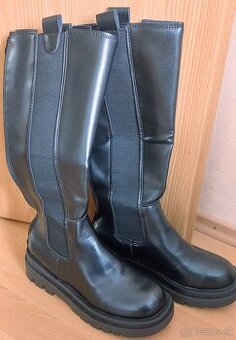 Dámske čižmy  čierne