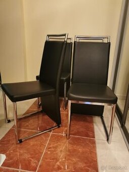 Jedálenské stoličky 4ks