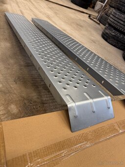 Nájazdové rampy, nájazdy - 1