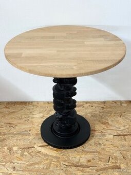 Predám originálny stolík z autodielov