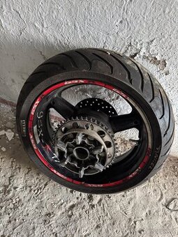 Suzuki gsxr 600 750 zadné koleso