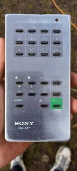 Ovladac Sony RM 607
