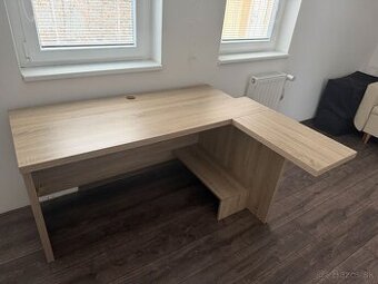 Hnedý rohový stôl + kožené kreslo (Elegantný set)