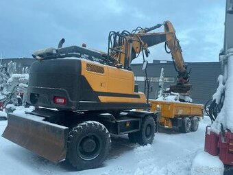 Kolový otočný bagr Hyundai HW160