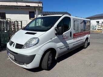 Renault Traffic 6 miestne