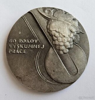 Medaila 1984 vinarsky ustav