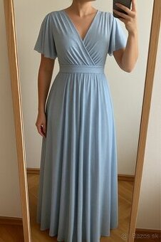 Trblietavé spoločenské šaty