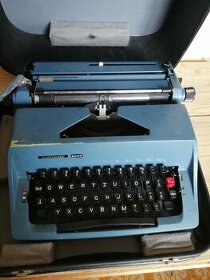 Písací stroj zn Consul s kufríkom