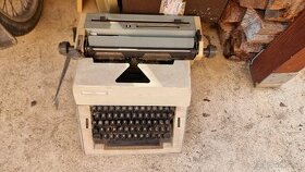 Písací stroj, darujem za odvoz