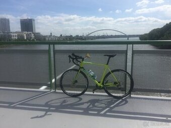 Giant TCR Anvanced 1 2017 velkost L