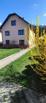 Veľký rodinný dom na predaj