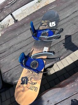 Snowboard BURTON 120 cm + viaza