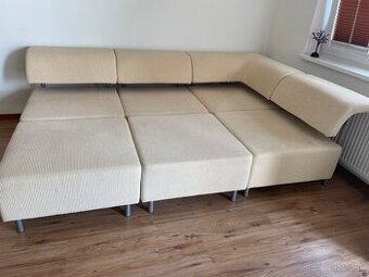 Sedacka 3.2m x2,4m gauc je modularny sklada sa z kociek