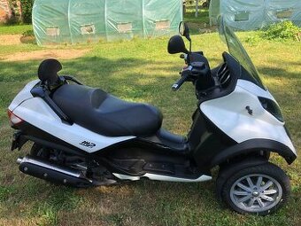 Piaggio mp3 400