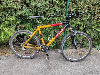 PREDÁM HORSKÝ BICYKEL a nosiče na bicykel