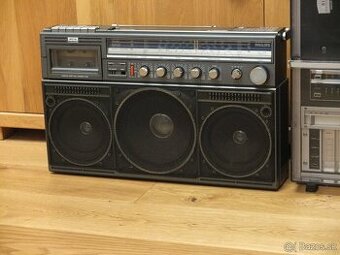 Philips D8444 Boombox Vintage rádio z 80. let...