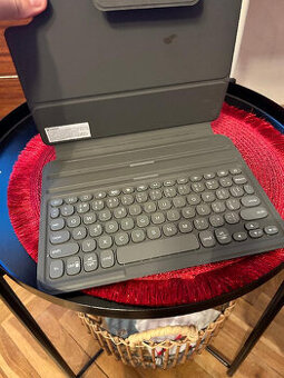 Puzdro na tablet s klávesnicou ZAGG Pro