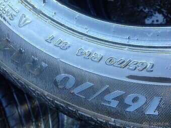 Predám zimné peum r14 165/70 5/5mm