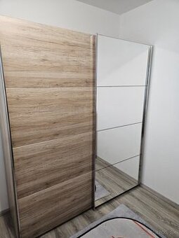 Satnikova skrina dub so zrkadlom