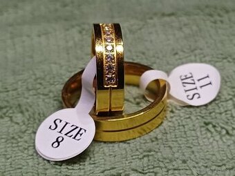 Predám pozlátené so zirkonmi 2 prstene