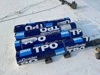 Predám hydroizolačnú strešnú fóliu BMI EverGuard TPO - Nová