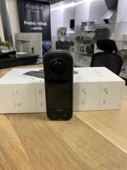 Insta360 X3