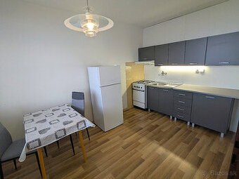1 izbový byt, Furča, Zupkova, LO, výťah, zariadený