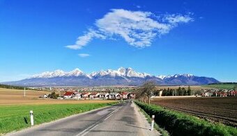 Predám pozemky - orná pôda / trvalý trávny porast