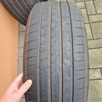 Letne pneu Goodyear 235/55r18
