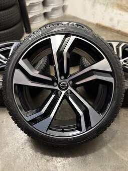 Nepoužitá zimná sada Volvo XC90 - 5x108 R22 , 275/35/22