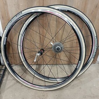 Cestné kolesá Shimano whr-s10