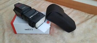 Canon blesk