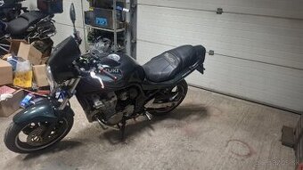 Suzuki Bandit 600