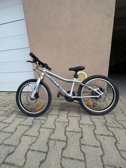 AMULET 20 YOUNGSTER