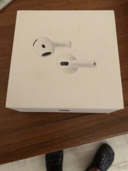 Apple AirPods 4