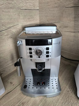 Delonghi Magnifica S